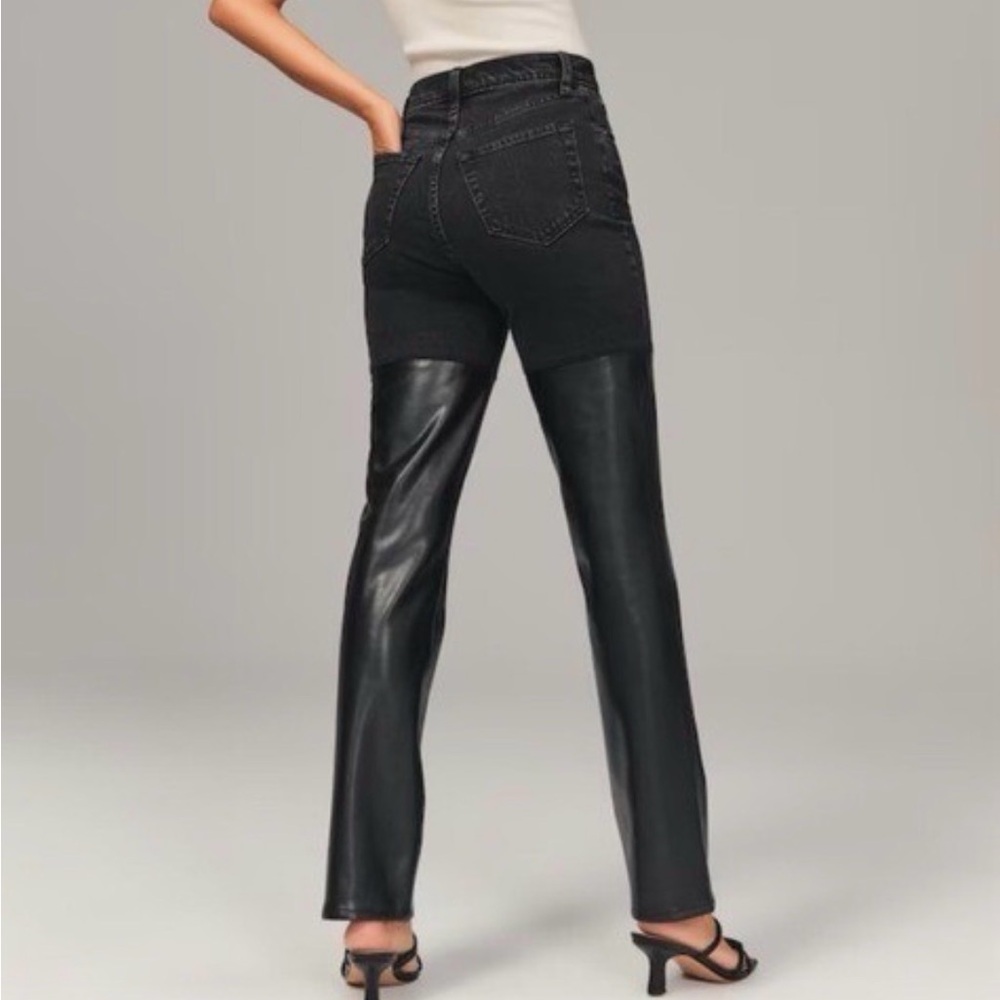 Abercrombie Women's Black Jeans with Leather Accents